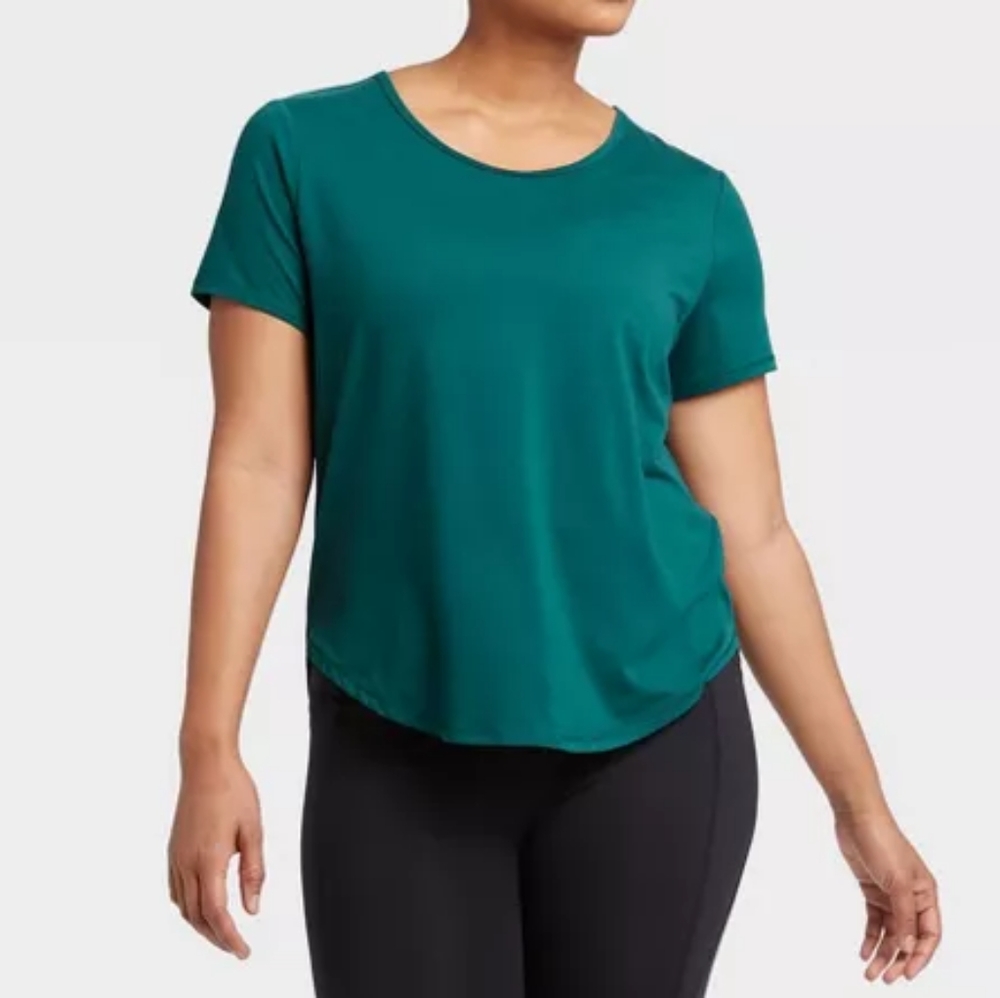 All in motion Essential Tee